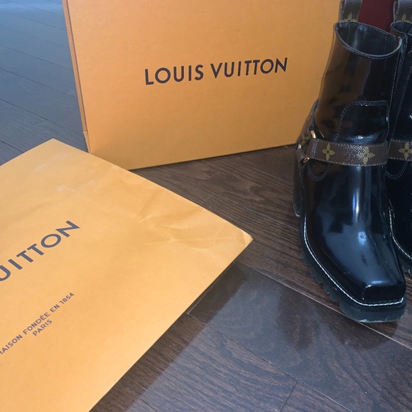 Louis Vuitton boots - Picture 4 of 6